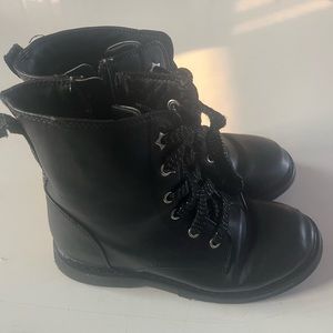 SO Teagan Girls' Combat Boots size 2 black zipper up the side, glittery laces
